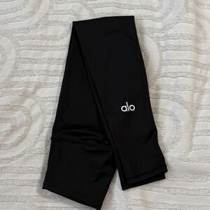 ALO Yoga Leggings in Classic Black